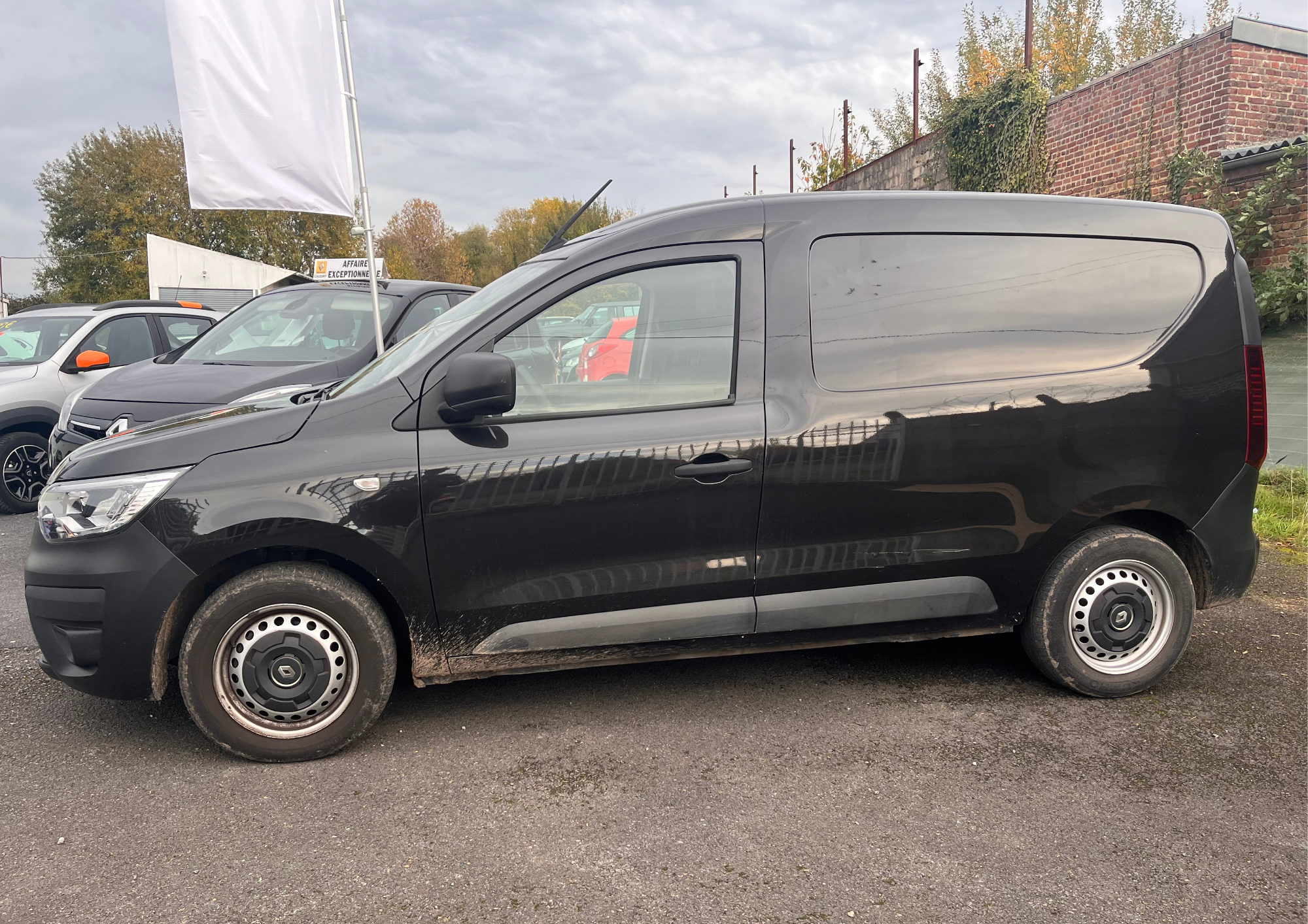 RENAULT Express Van 1.5 Blue dCi 95ch Confort 2