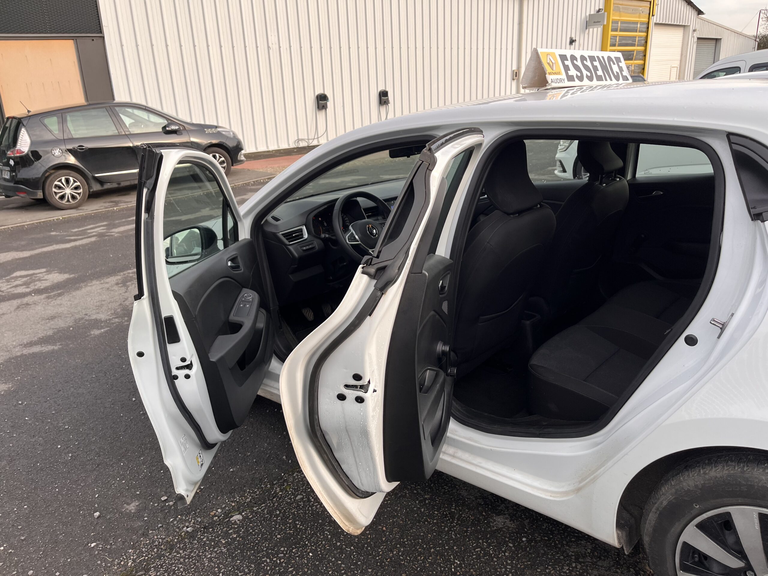 6033 RENAULT Clio 1.0 TCe 90ch Equilibre 8