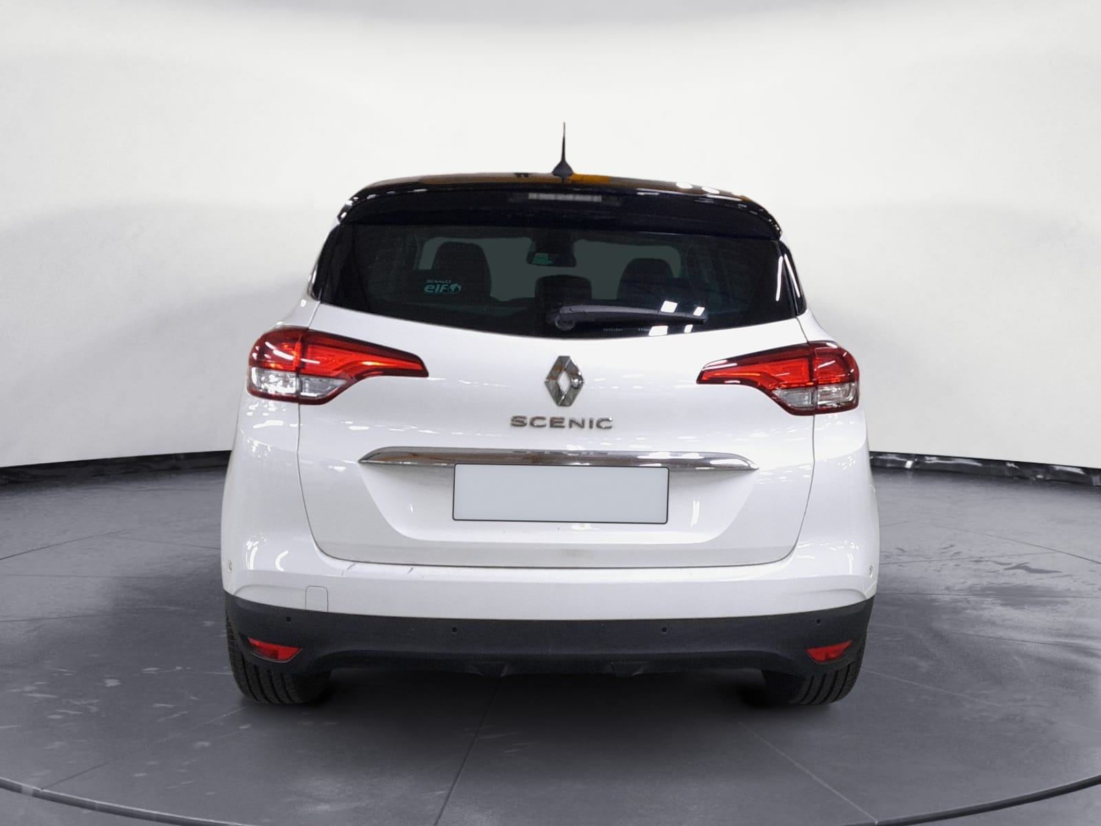 photo-1771227311320-3